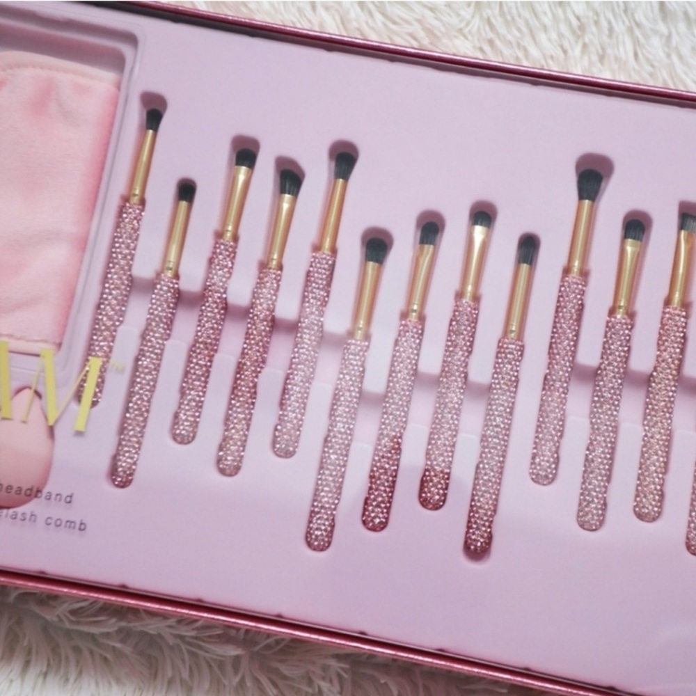 ✨️💕 Blush Glitz & Glam | 30pc Essentials Collection Brush Set pink ✨️💕 - Picture 4 of 9